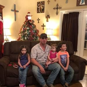 Meet your Posher, Troy